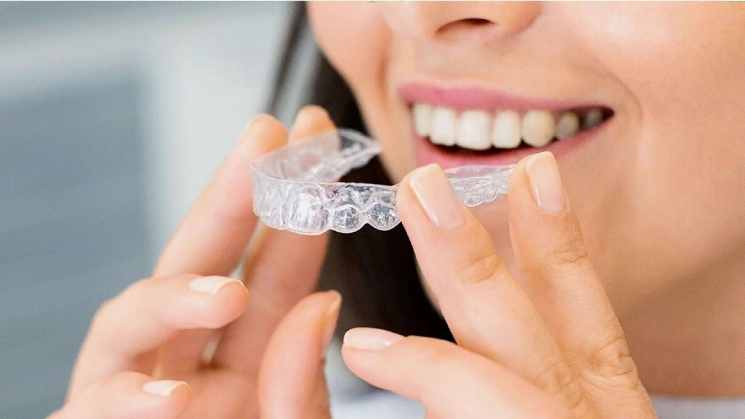 6 Differences Between Lumineers And Veneers Which Better? Best Dubai